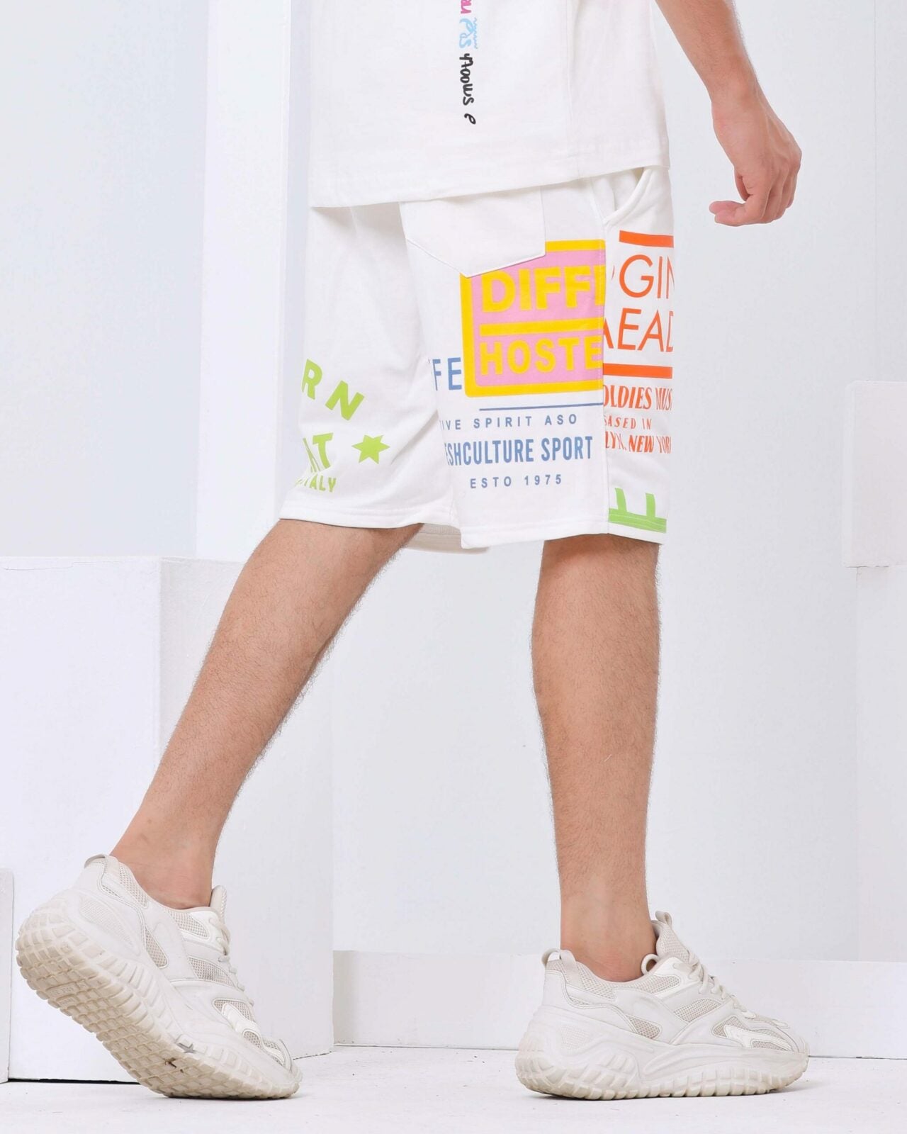 Milton Short White/13533