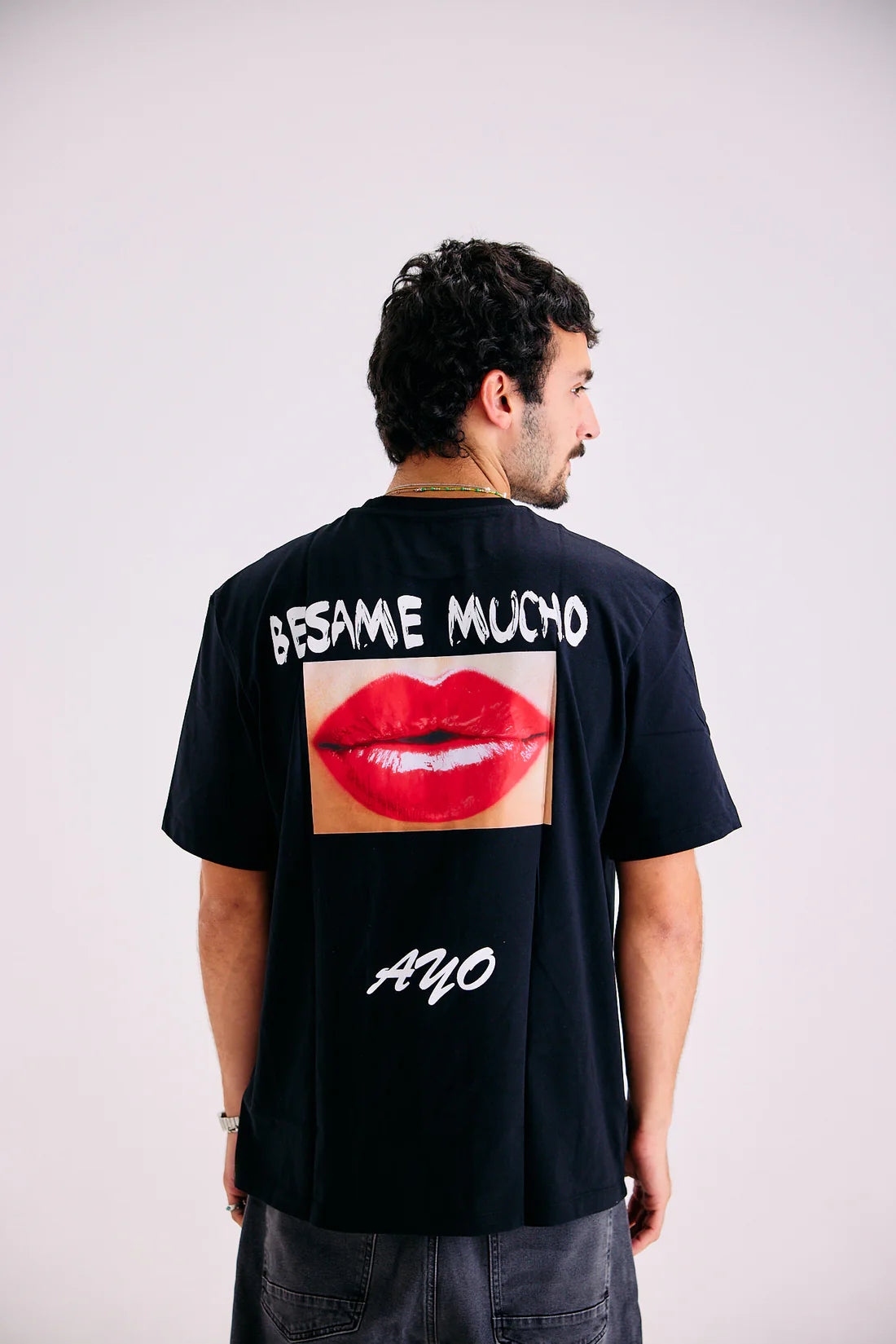 Besame Mucho