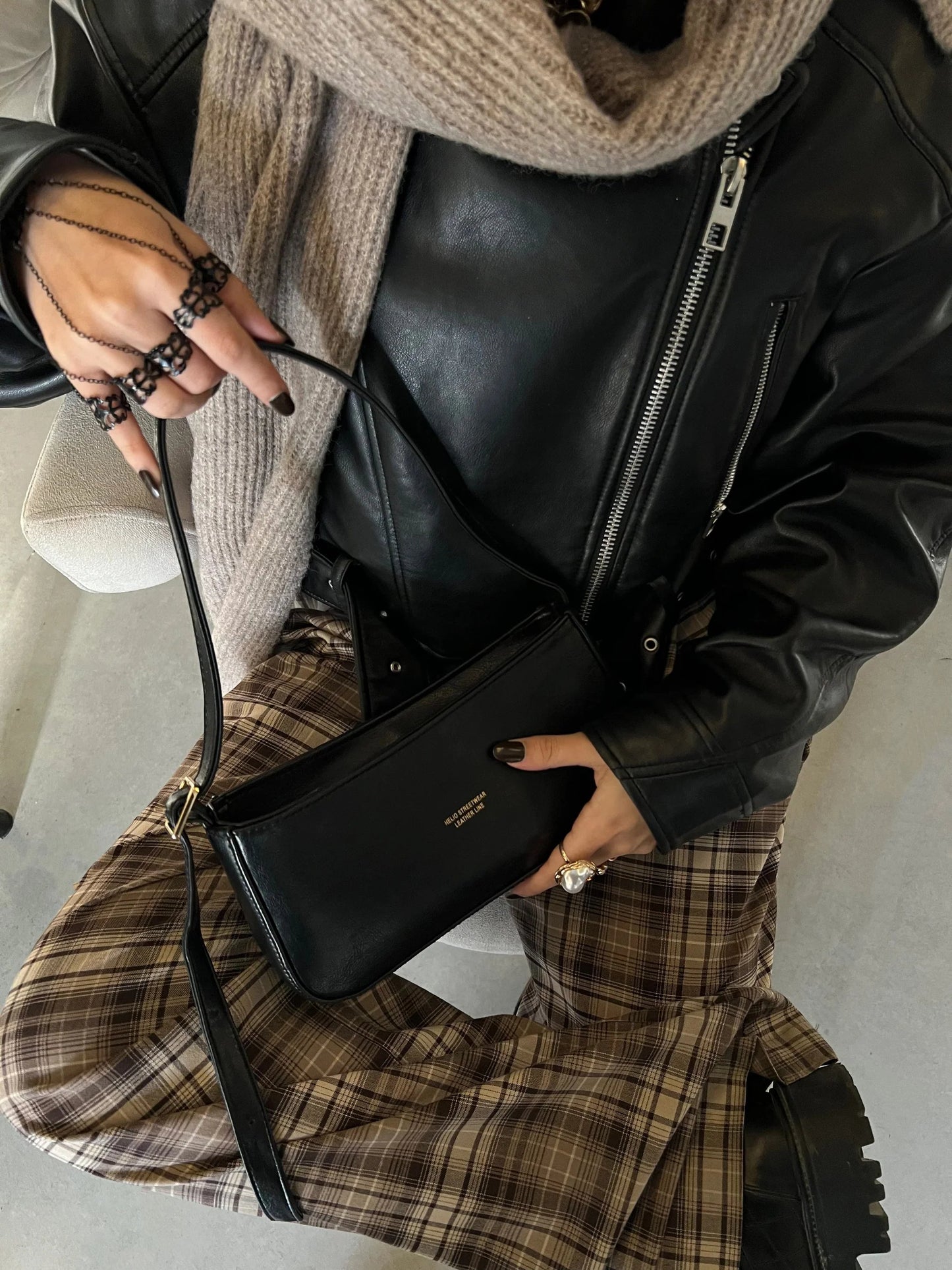 TOKEN BAG LEATHER
