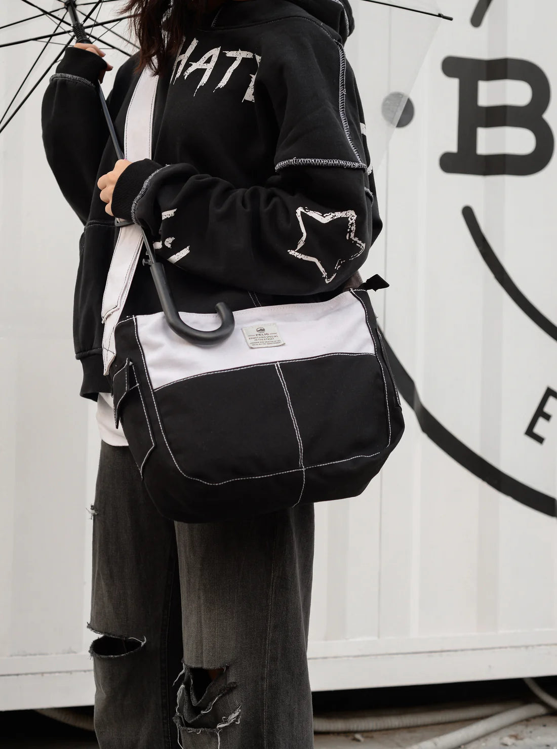 Helio & Stitch Bag Black x White